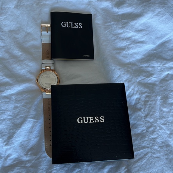 Guess Watch - Picture 5 of 5